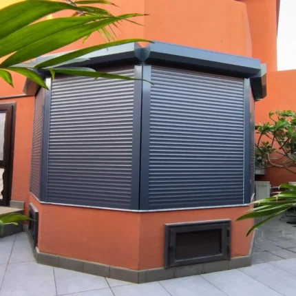 Rolling shutters